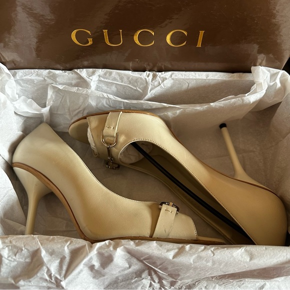 Gucci Peep Toe with horse bit detail - Picture 8 of 8